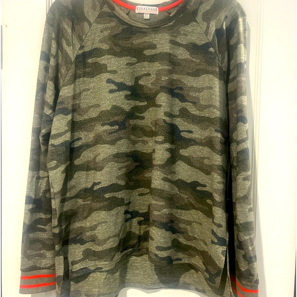 Camo sweater with orange detailing